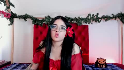 aliice_walker_ online show from 10, 12, 2024