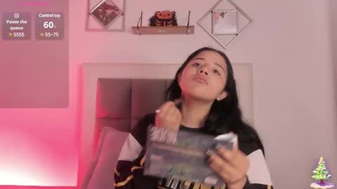 aliice_walker_ online show from 16, 1, 2025