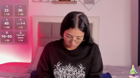 aliice_walker_ online show from 18, 1, 2025