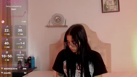 aliice_walker_ online show from 3, 2, 2025