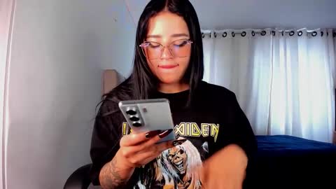 aliice_walker_ online show from 28, 10, 2025