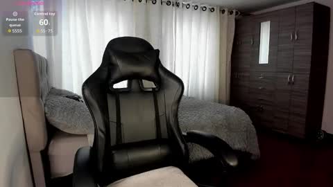 aliice_walker_ online show from 28, 11, 2025