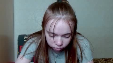 Snapshot of aliiice_stone chatting on 30, 10, 2025 Alice online show from 30, 10, 2025