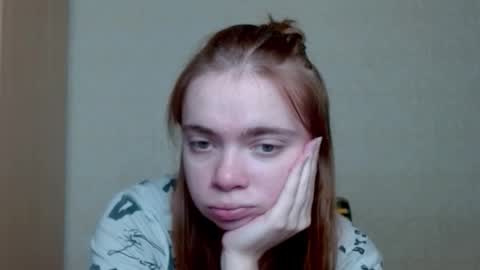 Snapshot of aliiice_stone chatting on 11, 11, 2025 Alice online show from 11, 11, 2025