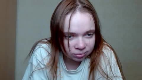 Snapshot of aliiice_stone chatting on 19, 11, 2025 Alice online show from 19, 11, 2025