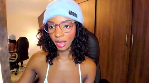 Snapshot of alika_houston chatting on 30, 9, 2025 IG Alik nasso online show from 30, 9, 2025