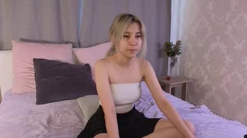 Im Alika online show from 10, 10, 2025