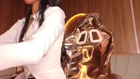 Snapshot of alina_b_ chatting on 22, 4, 2026 alina_b_ online show from 22, 4, 2026