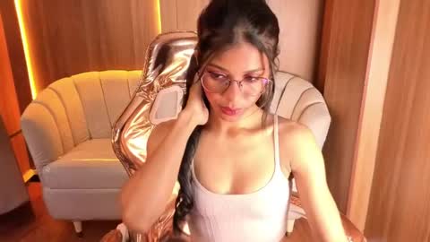 Snapshot of alina_b_ chatting on 23, 4, 2026 alina_b_ online show from 23, 4, 2026