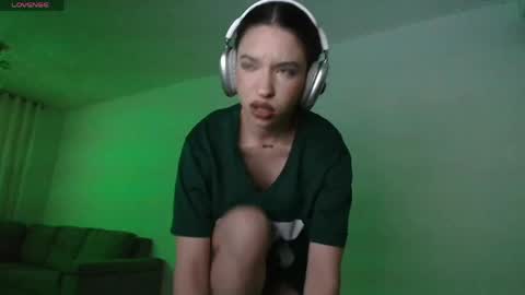  NYX  online show from 13, 4, 2026