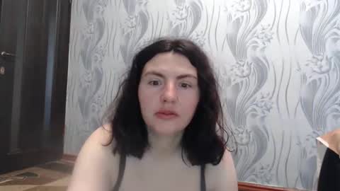 Snapshot of alinaxjames chatting on 5, 6, 2026 AlinaxJames online show from 5, 6, 2026