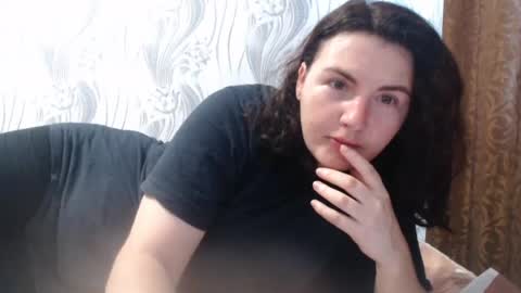 Snapshot of alinaxjames chatting on 21, 6, 2026 AlinaxJames online show from 21, 6, 2026