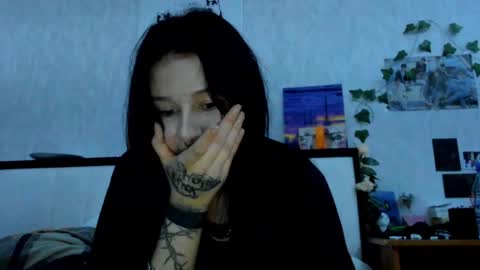 Snapshot of alinegreeeen chatting on 7, 12, 2024 Aline Greeeen online show from 7, 12, 2024