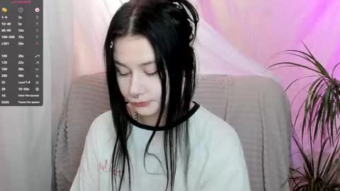 Snapshot of alinegreeeen chatting on 10, 3, 2025 Aline Greeeen online show from 10, 3, 2025