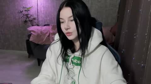 Snapshot of alinegreeeen chatting on 14, 9, 2025 Aline Greeeen online show from 14, 9, 2025