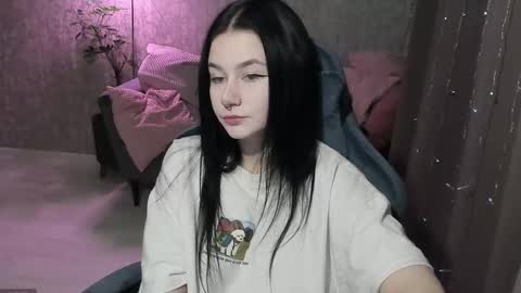 Snapshot of alinegreeeen chatting on 1, 10, 2025 Aline Greeeen online show from 1, 10, 2025