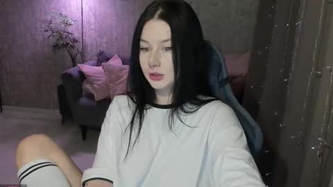 Snapshot of alinegreeeen chatting on 16, 10, 2025 Aline Greeeen online show from 16, 10, 2025
