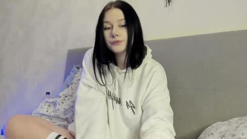 Aline Greeeen online show from 20, 11, 2025