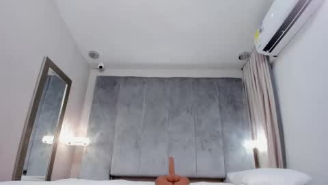 Snapshot of alinnasmith chatting on 5, 2, 2025 Alinna online show from 5, 2, 2025