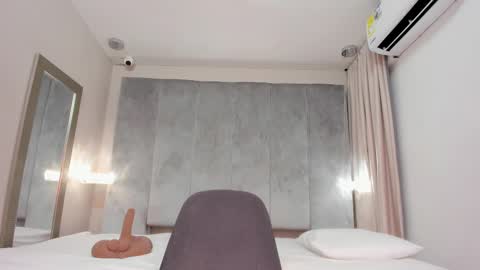 Snapshot of alinnasmith chatting on 1, 3, 2025 Alinna online show from 1, 3, 2025