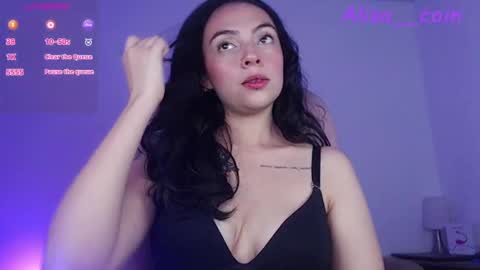 Snapshot of alisa__cain chatting on 17, 10, 2025 Alejandra online show from 17, 10, 2025