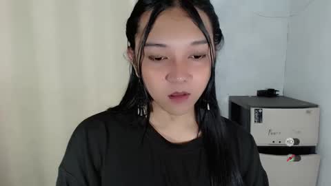 Snapshot of alisa_kiss_ chatting on 17, 12, 2025 Shanti xhey online show from 17, 12, 2025