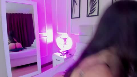     online show from 1, 2, 2025