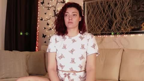 Snapshot of alisabo chatting on 3, 12, 2025 Alice online show from 3, 12, 2025