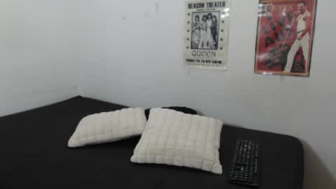 Snapshot of alise_coronado chatting on 6, 10, 2025 aliss online show from 6, 10, 2025