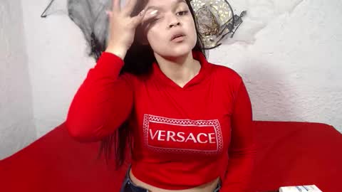 Snapshot of alise_coronado chatting on 29, 10, 2025 aliss online show from 29, 10, 2025