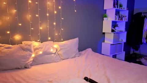 Snapshot of alishaaneta chatting on 28, 10, 2025 Alisha online show from 28, 10, 2025