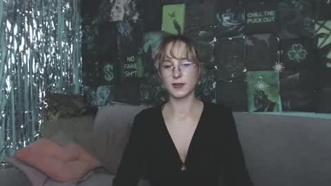 alishakelly online show from 1, 11, 2025