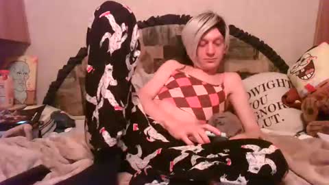 Snapshot of alishaluv chatting on 23, 10, 2025 Alisha online show from 23, 10, 2025