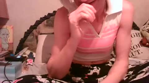 Snapshot of alishaluv chatting on 26, 10, 2025 Alisha online show from 26, 10, 2025