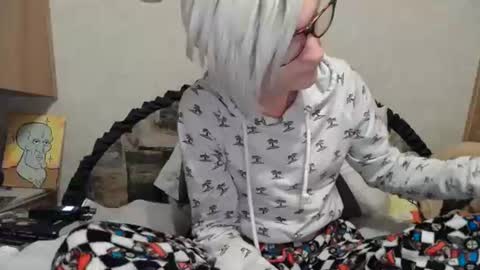 Snapshot of alishaluv chatting on 6, 11, 2025 Alisha online show from 6, 11, 2025