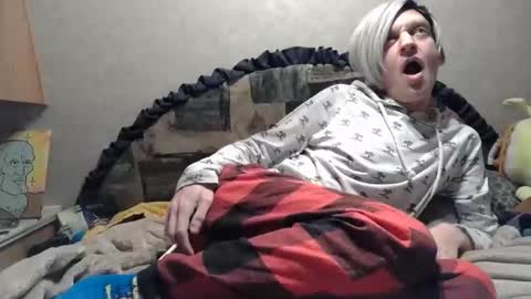 Snapshot of alishaluv chatting on 2, 12, 2025 Alisha online show from 2, 12, 2025