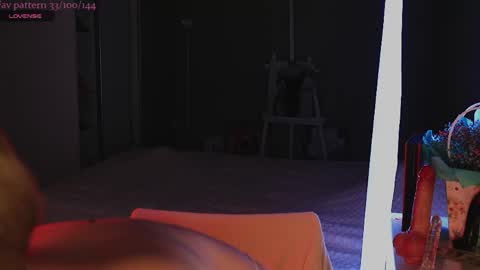 Hey there Im a Hookah Girl online show from 30, 4, 2026