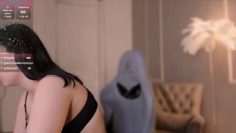 Alisia online show from 9, 3, 2025