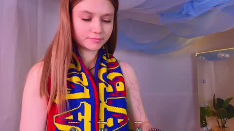 Snapshot of alisia_spinnet chatting on 15, 12, 2024 Alisia online show from 15, 12, 2024