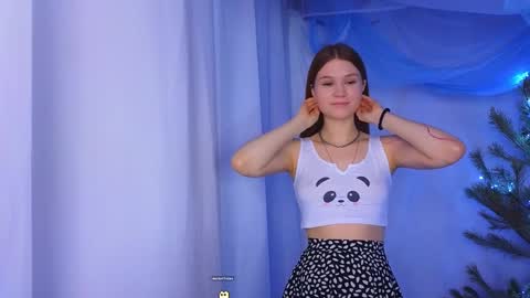 Snapshot of alisia_spinnet chatting on 5, 1, 2025 Alisia online show from 5, 1, 2025