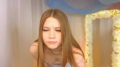 Snapshot of alisia_spinnet chatting on 21, 1, 2025 Alisia online show from 21, 1, 2025