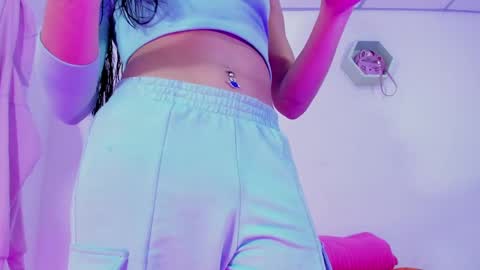 Snapshot of alisiacollinsss chatting on 4, 1, 2025 Alisia online show from 4, 1, 2025