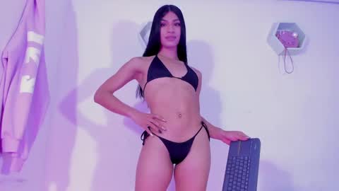 Snapshot of alisiacollinsss chatting on 14, 1, 2025 Alisia online show from 14, 1, 2025