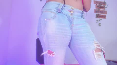 Alisia online show from 17, 11, 2025