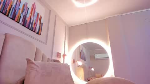 Snapshot of alison_collins_ chatting on 22, 1, 2025 Alison online show from 22, 1, 2025