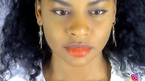 Snapshot of alison_ker chatting on 29, 10, 2025 Sofias house online show from 29, 10, 2025