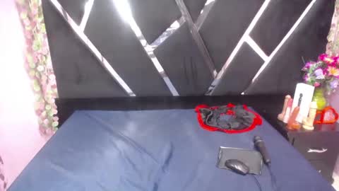 Snapshot of alison_maiker chatting on 17, 2, 2025 Alison Meiker online show from 17, 2, 2025