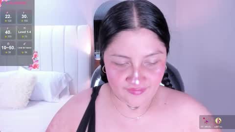Snapshot of alisonhalle chatting on 18, 10, 2025 Alison online show from 18, 10, 2025