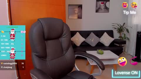 Snapshot of alisonlemoos chatting on 28, 12, 2024 Alisson online show from 28, 12, 2024