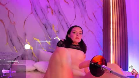 Snapshot of alissa_cute1 chatting on 29, 10, 2025 Mia online show from 29, 10, 2025